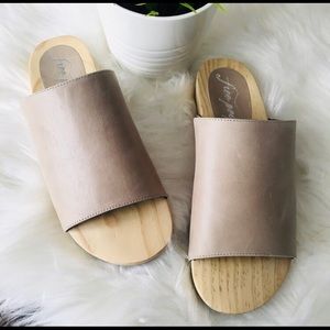 FREE PEOPLE Mainland Slides Sandals 39/9 NEW